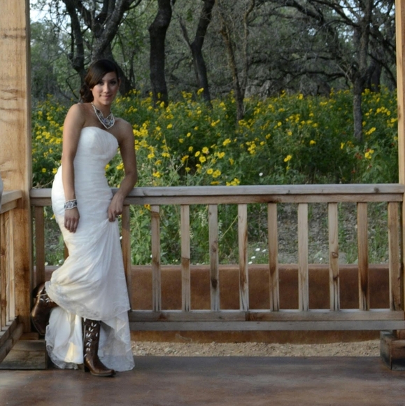 Meet your Posher, Raquel - Picture 2 of 3